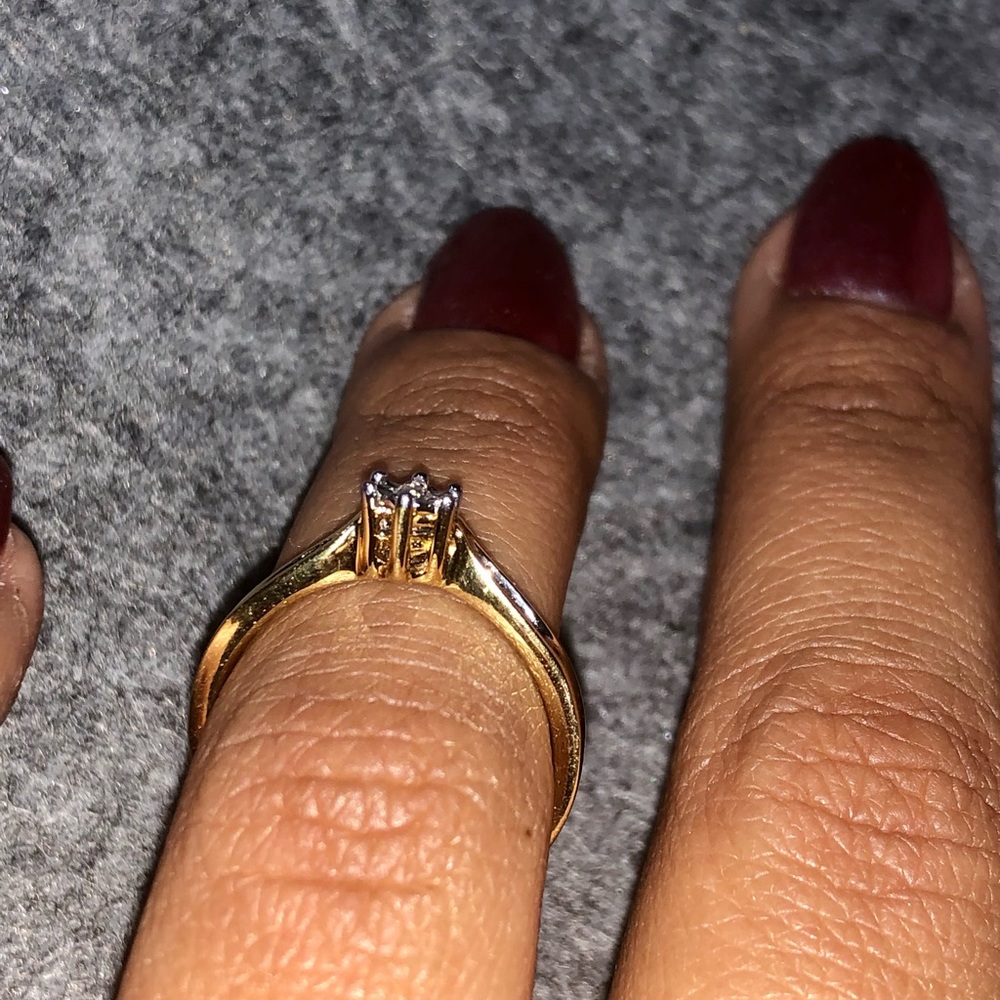 Diamond Engagement Solitaire ring - Picture 12 of 12
